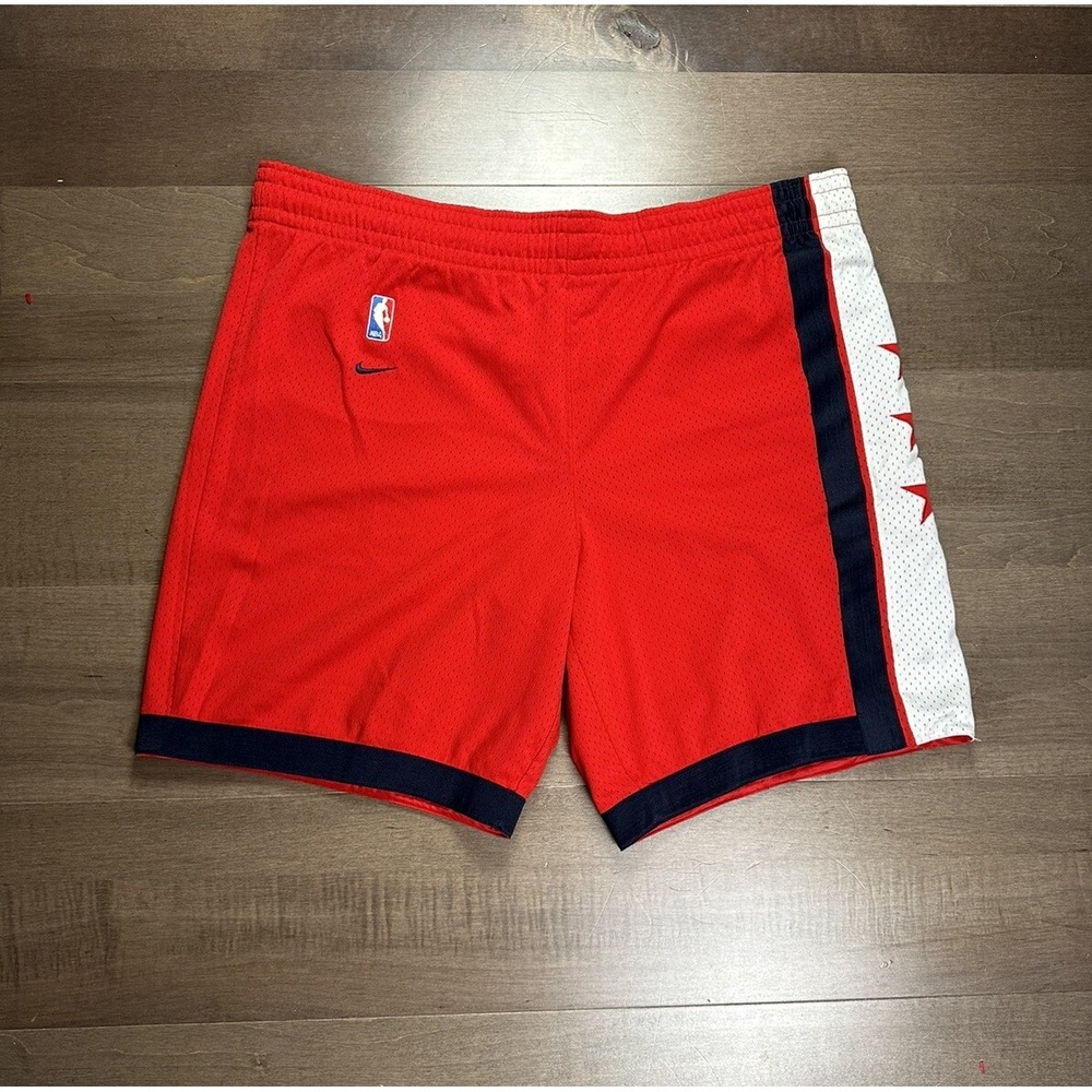 Vintage Nike Mens‎ Size Large New Jersey Nets NBA Rewind 1980 Shorts Stars Red